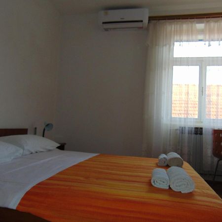Marina Apartment End Rooms Вела Лука Екстериор снимка