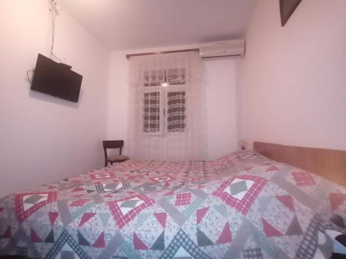 Marina Apartment End Rooms Вела Лука Екстериор снимка