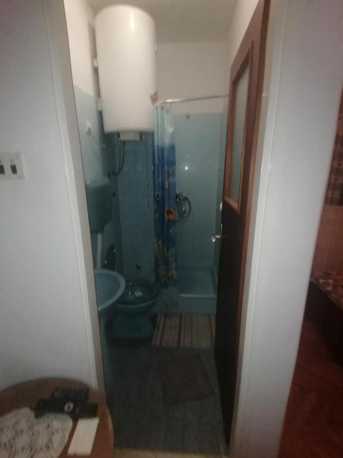 Marina Apartment End Rooms Вела Лука Екстериор снимка