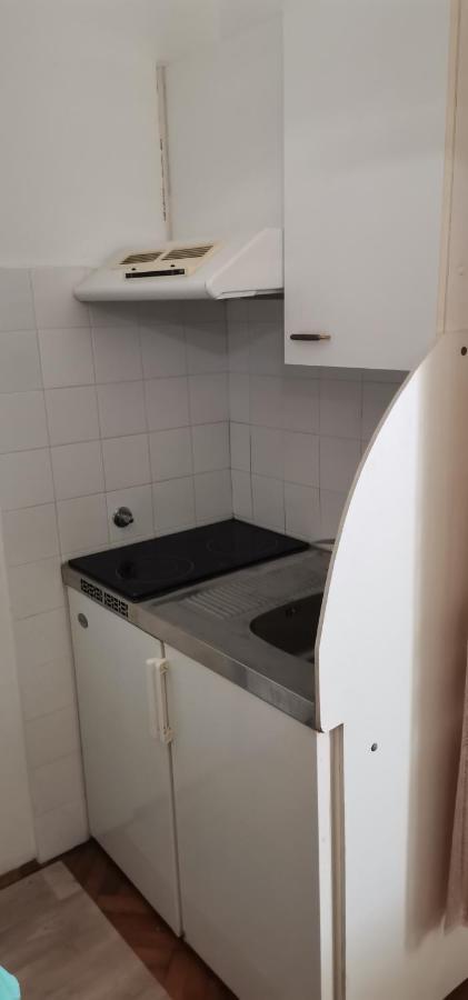 Marina Apartment End Rooms Вела Лука Екстериор снимка
