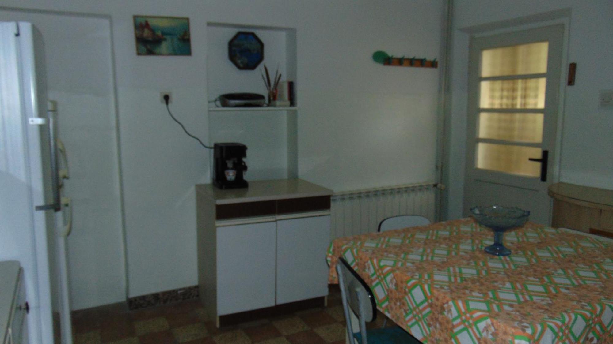 Marina Apartment End Rooms Вела Лука Екстериор снимка