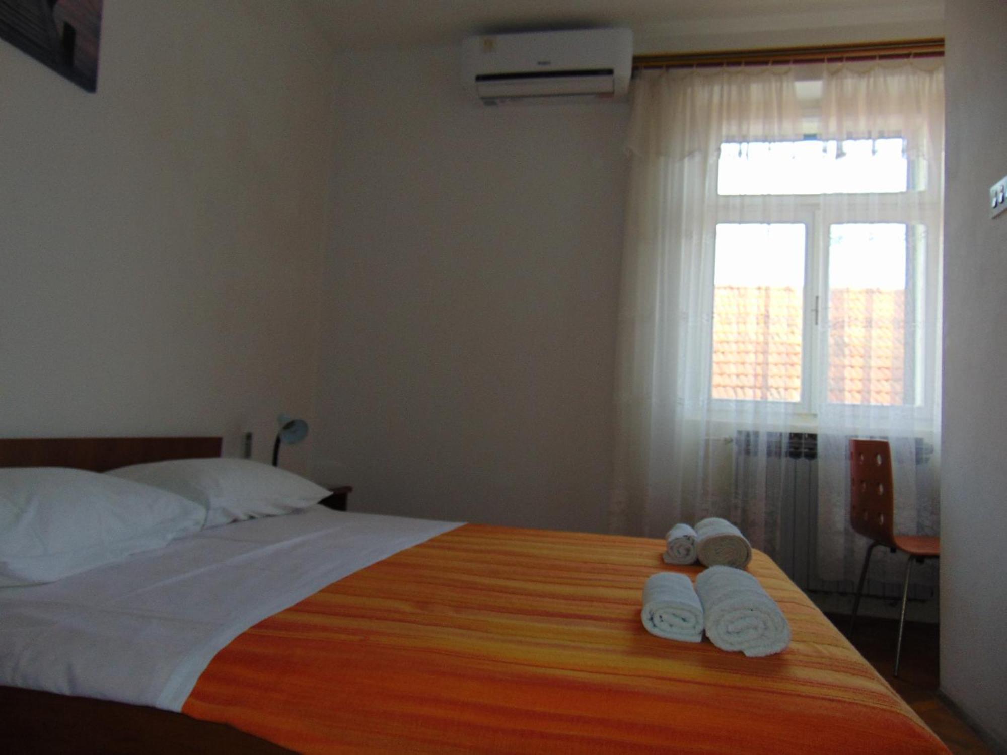 Marina Apartment End Rooms Вела Лука Екстериор снимка