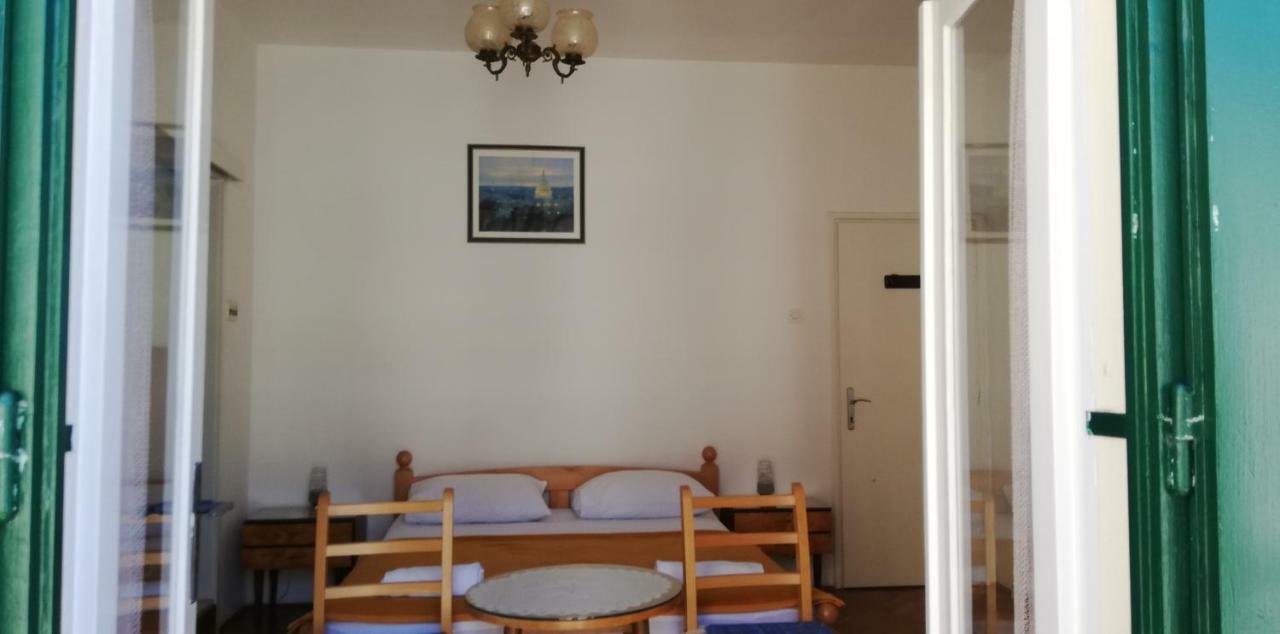 Marina Apartment End Rooms Вела Лука Екстериор снимка
